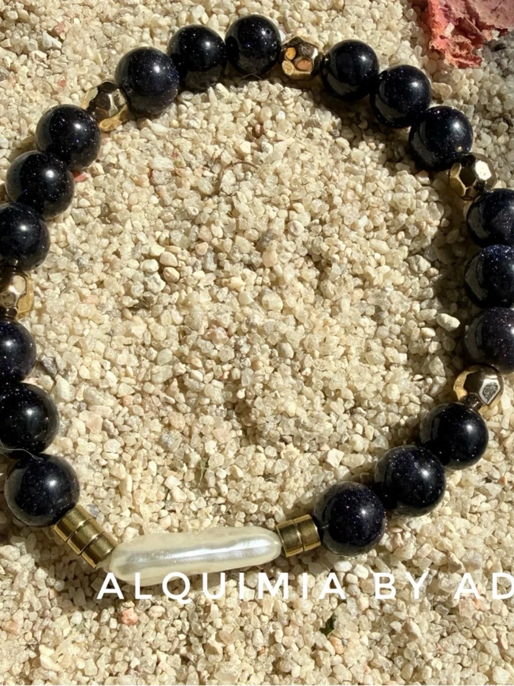 SANDSTONE Navy Sparkle & Gold Pearl Stretch Bracelet